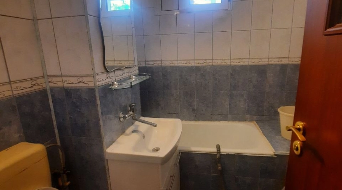 Oferta Precista apartament 47 mp, 2 camere, decomandat, de vanzare,  Scoala nr 4 imagine 9