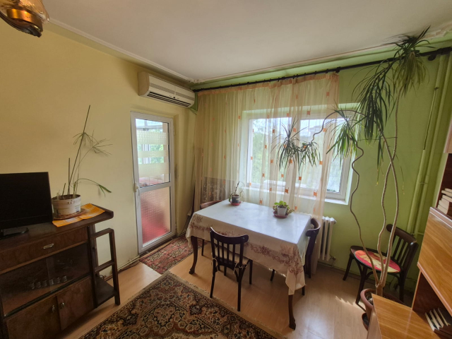 De vanzare apartament, 2 camere,  decomandat,  47 mp, Dacia,  (A La Grec) 162932