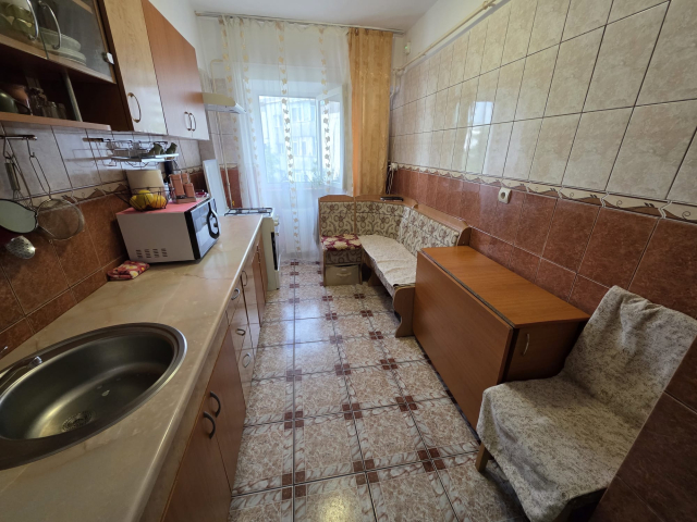 De vanzare apartament, 3 camere,  decomandat,  70 mp, Dacia,   162952