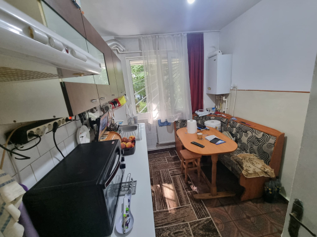 De vanzare apartament, 2 camere,  semidecomandat,  52 mp, Tatarasi,  (Vasile Lupu) 162987