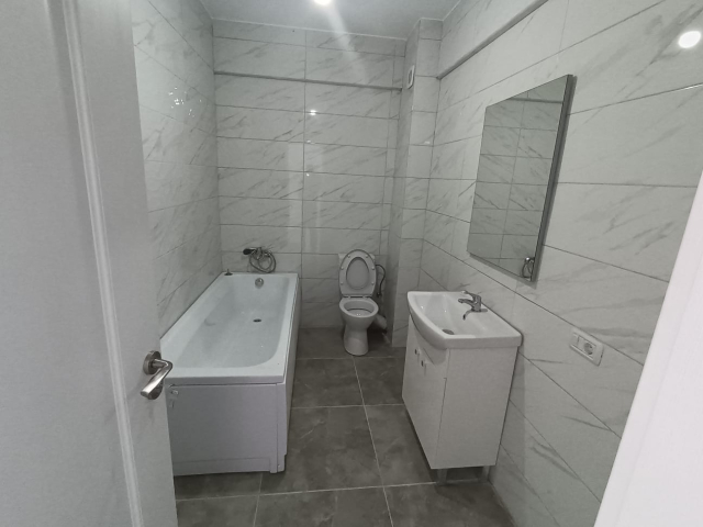 Popas Pacurari apartament nou  48 mp, 2 camere,  semidecomandat, de vanzare,  (Antibiotice) 163489