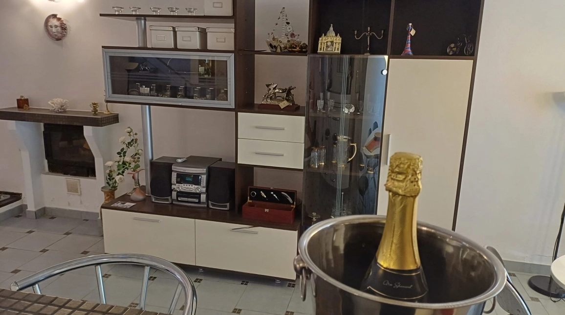 Oferta Casa de vanzare, 4 camere, 299 mp, Breazu,  Rediu  imagine 13