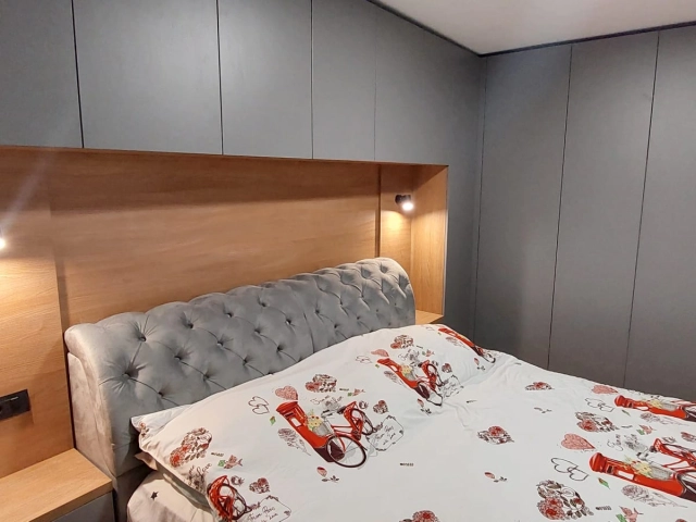 Apartament 5 camere - Breazu