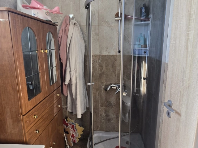 Apartament 5 camere - Breazu