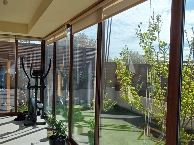 Apartament 4 camere - Miroslava