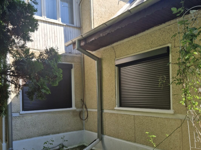 Casa de vanzare, 4 camere,  90mp, Savinesti,   163025