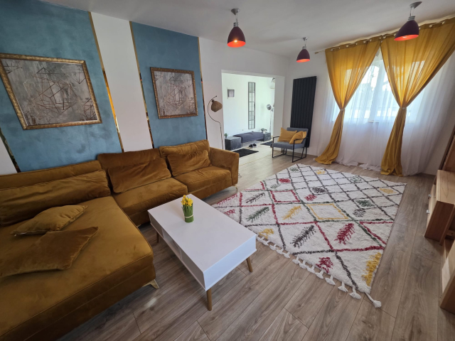 5 camere,  160mp, de vanzare vila in zona Valea Lupului,  (dupa Rombat) 163438