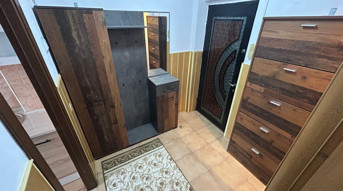 Oferta Centru apartament 56 mp, 2 camere, decomandat, de inchiriat,  Palas Campus imagine 3