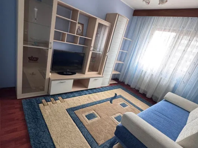 2 camere,  decomandat,  55 mp, de inchiriat apartament in zona Pacurari,  (Pizza Smile) 162178