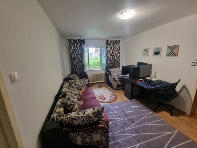 2 camere,  semidecomandat,  50 mp, de vanzare apartament in zona Podu Ros,  (Salubris) 162308