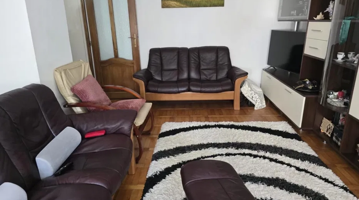 Oferta Apartament de vanzare, 4 camere, decomandat, 80 mp, Calea Romanului,  Nufarului imagine 3