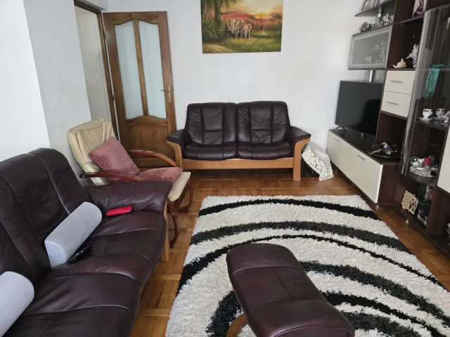 Apartament de vanzare, 4 camere,  decomandat,  80 mp, Calea Romanului,  (Nufarului) 162690