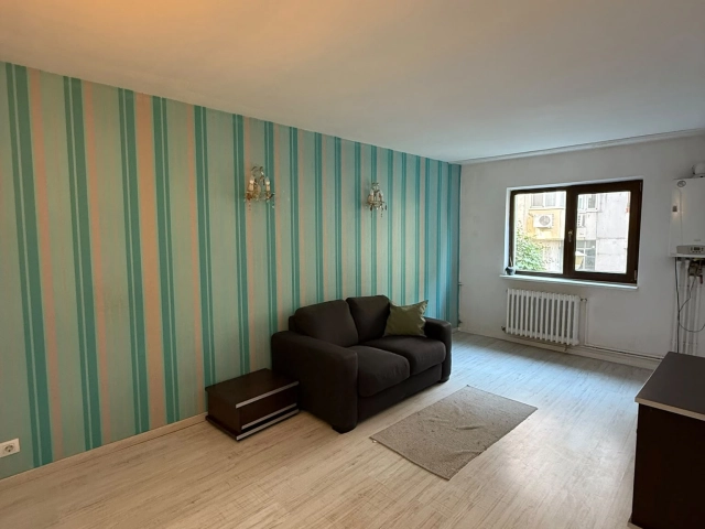Apartament 3 camere - Central