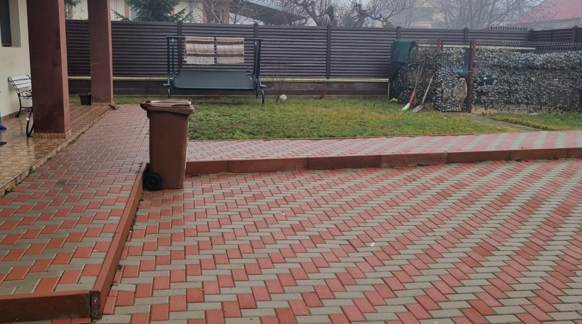 Oferta Casa de vanzare, 4 camere, 200 mp, Miroslava,  in spate la la Family Market imagine 11