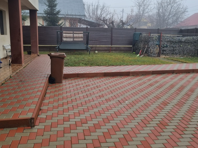 Vila de vanzare, 4 camere,  200mp, Miroslava,  (in spate la la Family Market) 161215