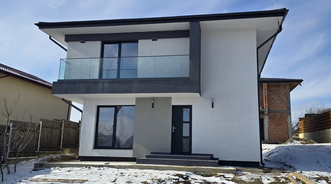 Oferta 3 camere, 108 mp, de vanzare casa in zona Frumoasa,  Hlincea imagine 1