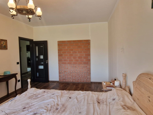 Apartament 3 camere - Semicentral