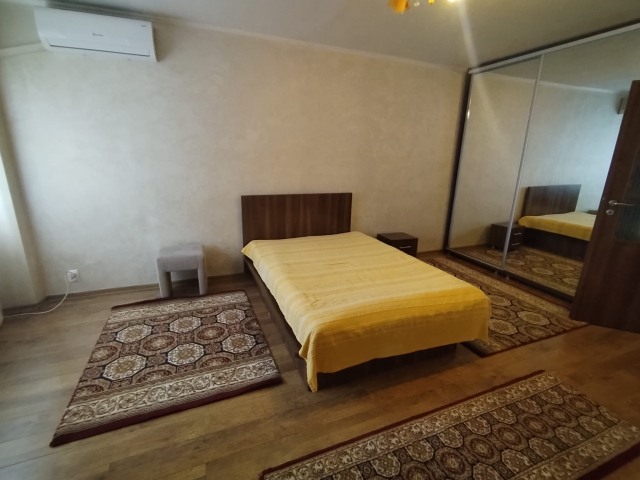2 camere,  decomandat,  65 mp, de inchiriat apartament in zona Centru,  (Palatul Culturii/Palas Mall) 163003
