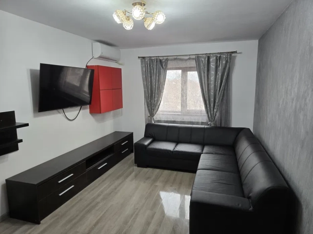 Apartament 2 camere - Podul de Fier