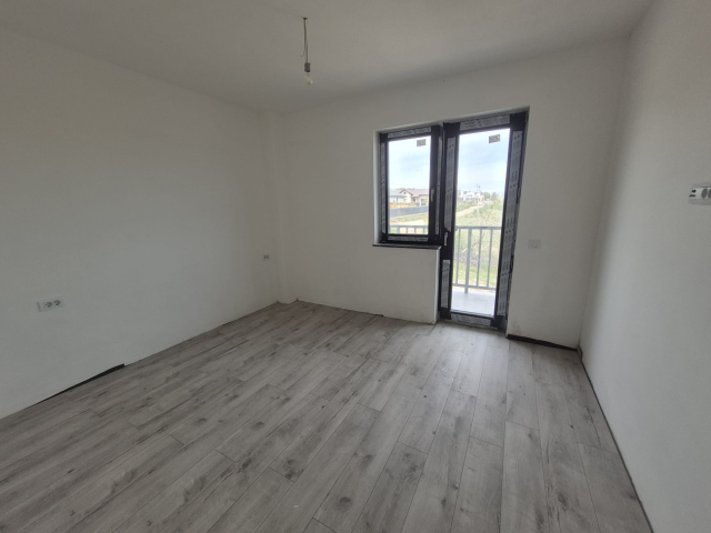 De vanzare apartament nou, 2 camere,  decomandat,  54 mp, Rediu,  (Lac) 162277