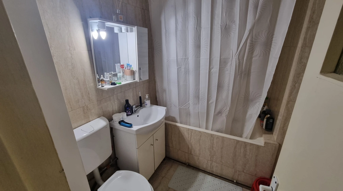 Oferta 2 camere, semidecomandat, 50 mp, de vanzare apartament in zona Podu Ros,  Salubris imagine 5