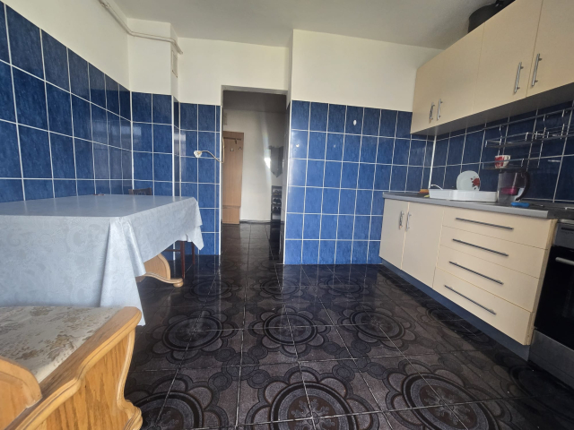 Nicolina apartament  70 mp, 3 camere,  decomandat, de vanzare,  (Prima statie - 50m de bulevard) 162419