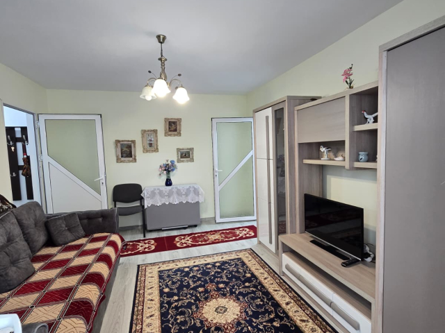 Apartament de vanzare, 2 camere,  semidecomandat,  42 mp, Mircea cel Batran,  (BRD) 162955