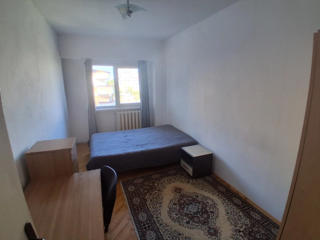 Apartament 3 camere - Pacurari