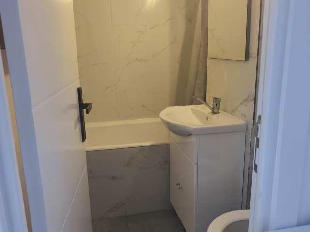 Apartament de vanzare, 3 camere,  decomandat,  62 mp, Trapezului,  (Metrou 1 Decembrie 1918) 163335