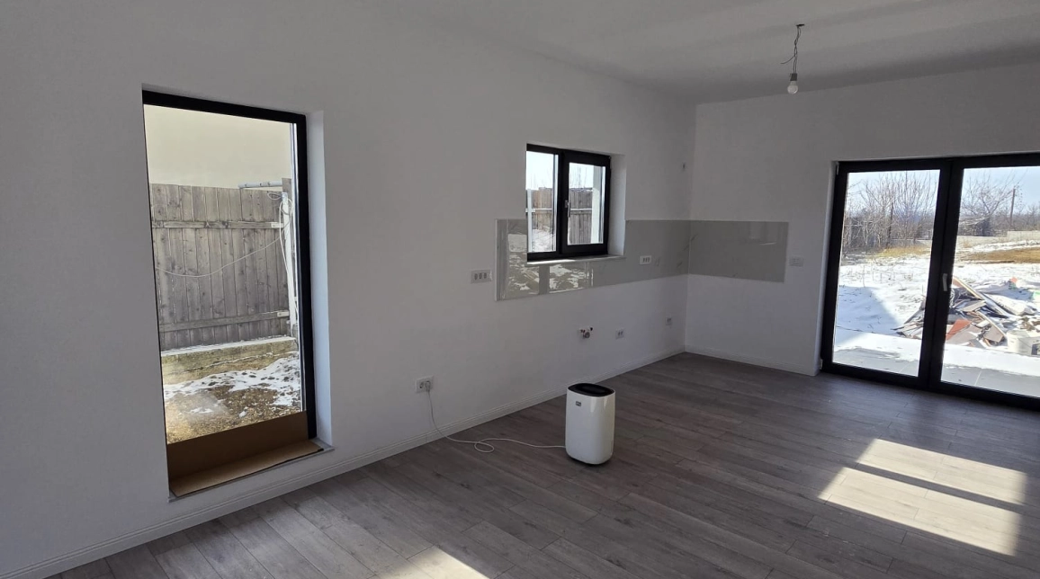 Oferta 3 camere, 108 mp, de vanzare casa in zona Frumoasa,  Hlincea imagine 2