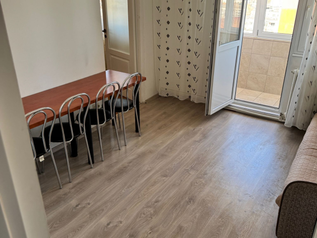 Podu Ros apartament  65 mp, 3 camere,  semidecomandat, de inchiriat,  (Colegiul National Biolog Emil Racovita ) 161834