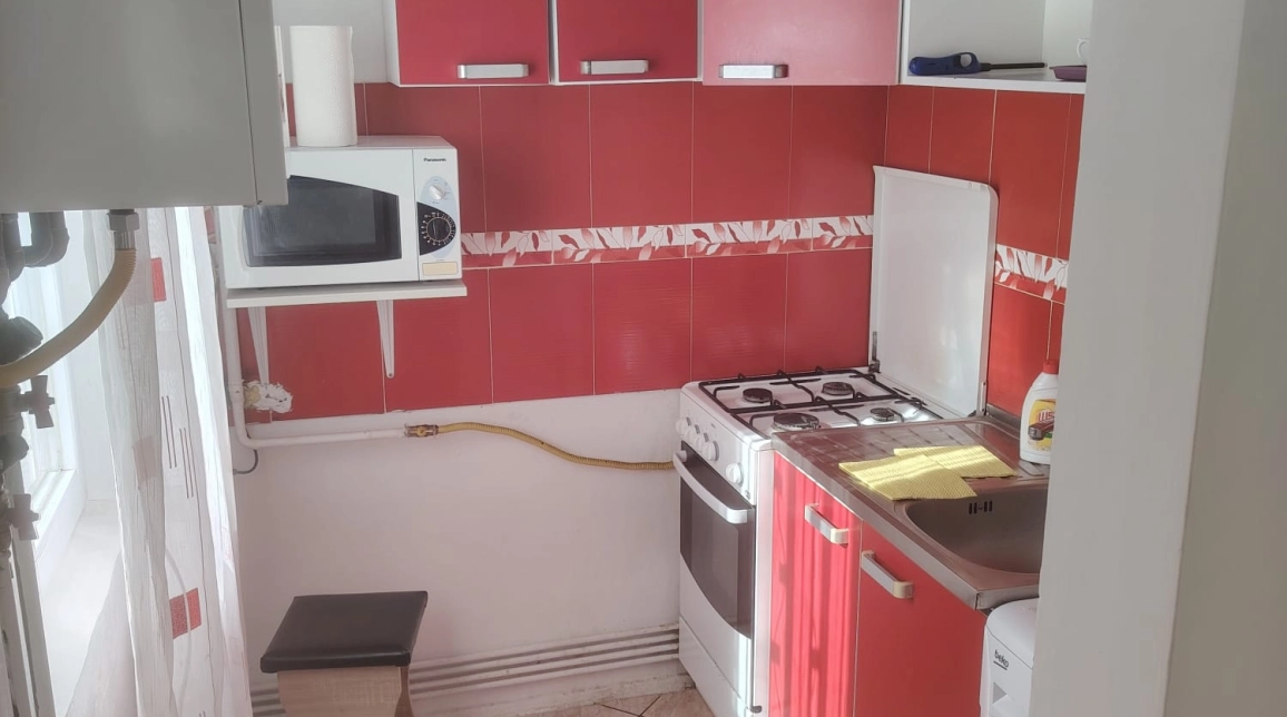 Oferta Alexandru cel Bun apartament 40 mp, 2 camere, semidecomandat, de inchiriat,  Piata Voievozilor imagine 5