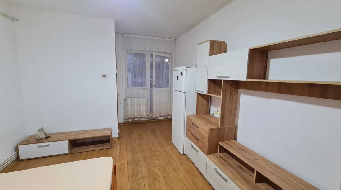 Oferta Apartament, 1 camera semidecomandat, 26 mp, Tudor Vladimirescu, de inchiriat,  Iulius Mall imagine 3