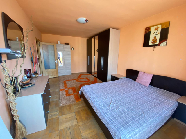 Apartament, 2 camere  decomandat,  56 mp, Nicolina, de inchiriat,  (Pizza Nico) 163366