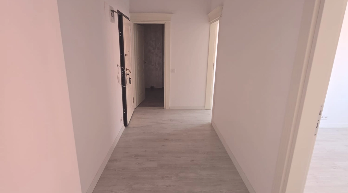 Oferta Apartament nou, 2 camere decomandat, 47 mp, Alexandru cel Bun, de vanzare,  Tigarete - bl.nou Intabulat imagine 4