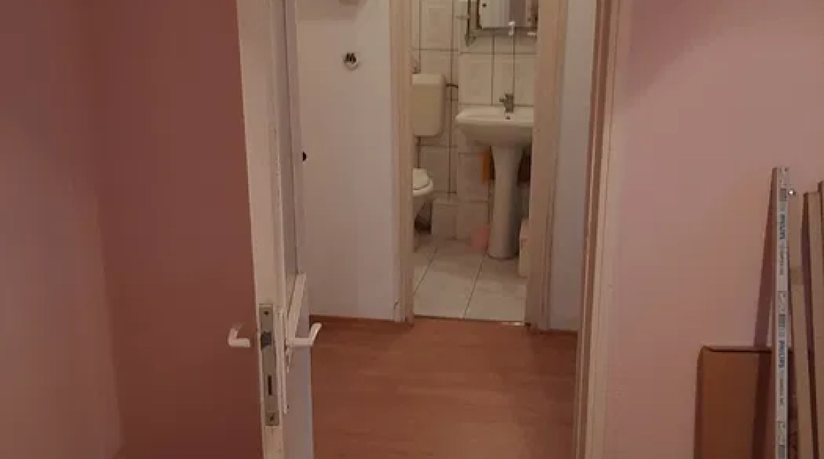 Oferta 3 camere, semidecomandat, 60 mp, de vanzare apartament in zona Darmanesti imagine 5