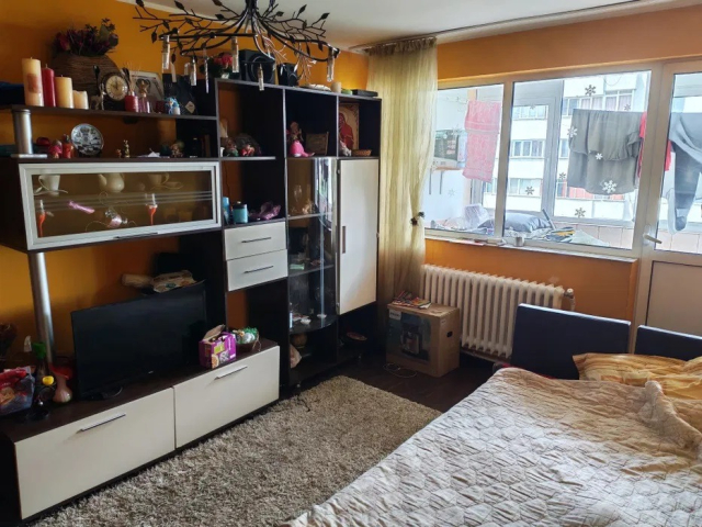 Apartament, 2 camere  semidecomandat,  52 mp, Podu Ros, de vanzare,  (Sensul Giratoriu Podu ros) 162766