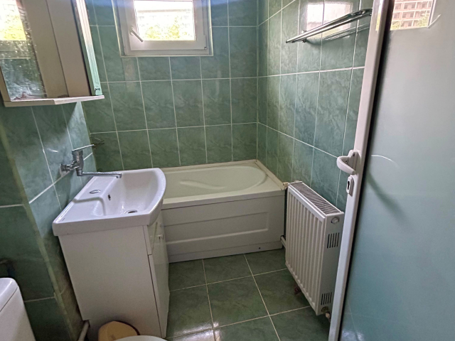 Pacurari apartament  56 mp, 3 camere,  semidecomandat, de vanzare,  (ALPHA BANK) 160614