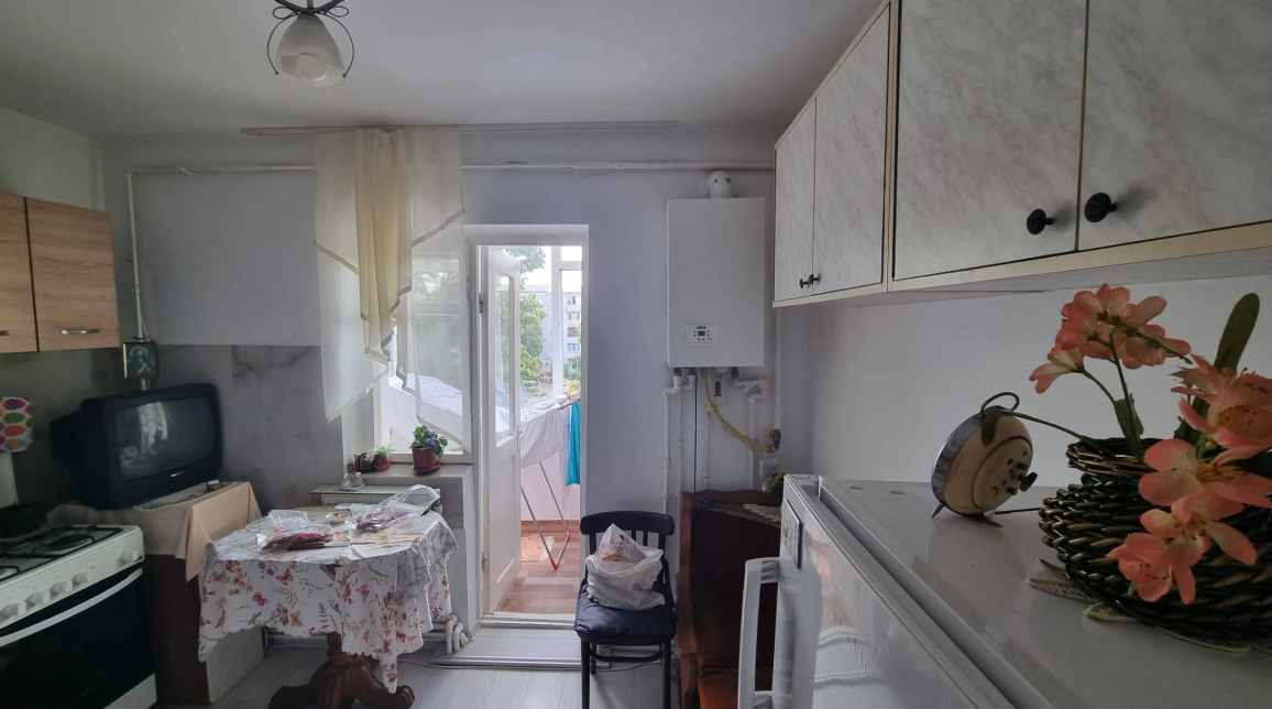 Oferta De vanzare apartament, 3 camere, decomandat, 72 mp, Nicolina,  LIDL imagine 4