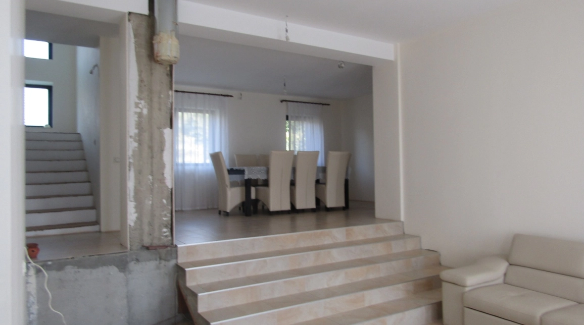 Oferta Casa, 6 camere , 270 mp, Barnova, de vanzare,  Pietrarie imagine 12