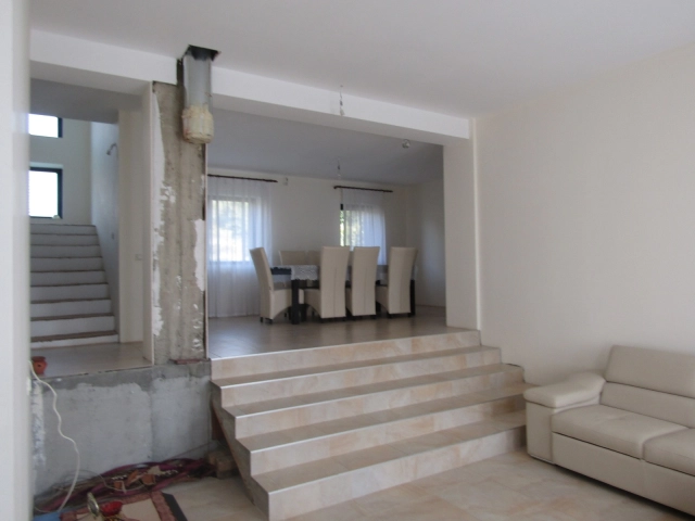 Apartament 6 camere - Barnova