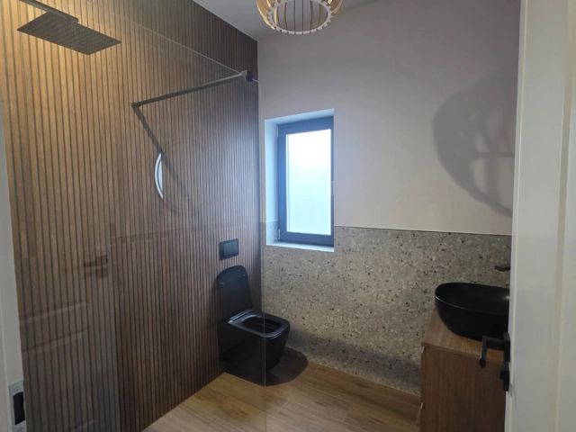 Apartament 4 camere - Visani