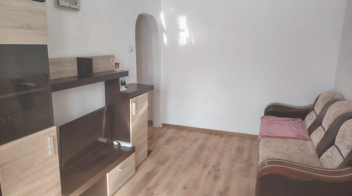 Oferta Alexandru cel Bun apartament 40 mp, 2 camere, semidecomandat, de inchiriat,  Piata Voievozilor imagine 6