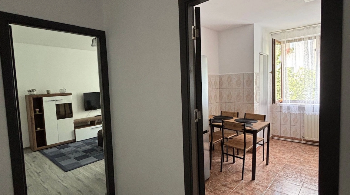 Oferta Apartament, 2 camere decomandat, 55 mp, Precista, de inchiriat,  Piata Bistrita / Scoala nr 10 imagine 5