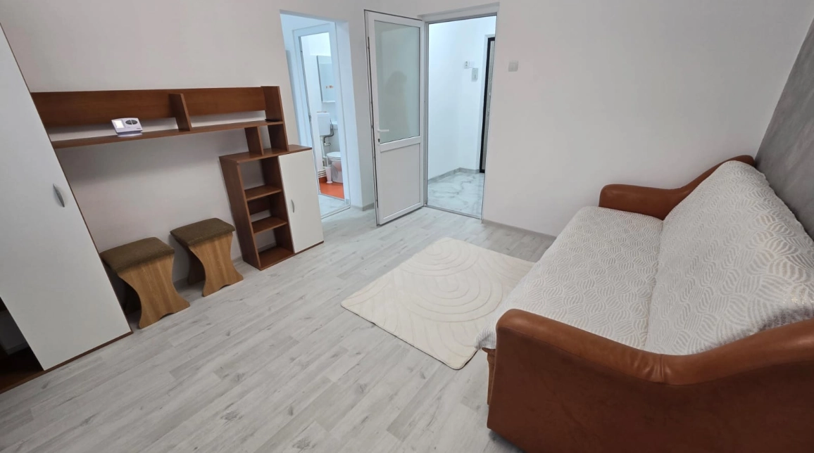 Oferta Apartament de vanzare, 2 camere, nedecomandat, 38 mp, Alexandru cel Bun,  Liceul Miron Costin imagine 9