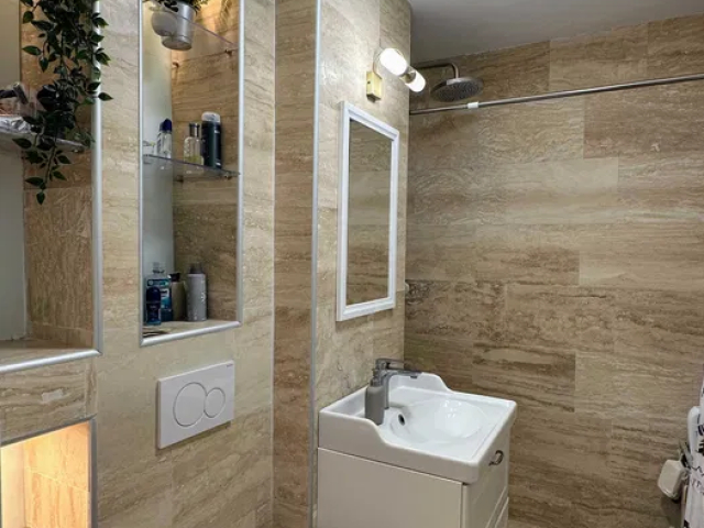 Apartament de vanzare, 3 camere,  decomandat,  65 mp, Centru,  (Tg. Cucu-Pod de fier) 162425