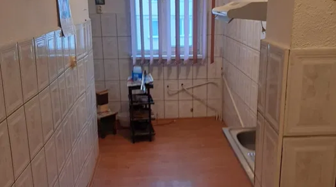 Oferta 3 camere, semidecomandat, 60 mp, de vanzare apartament in zona Darmanesti imagine 6
