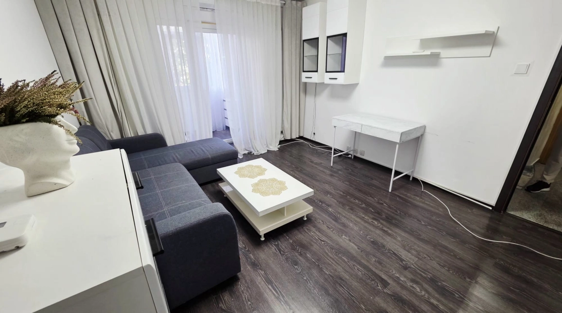 Oferta De vanzare apartament, 3 camere, semidecomandat, 54 mp, Dacia,  Zimbru imagine 1