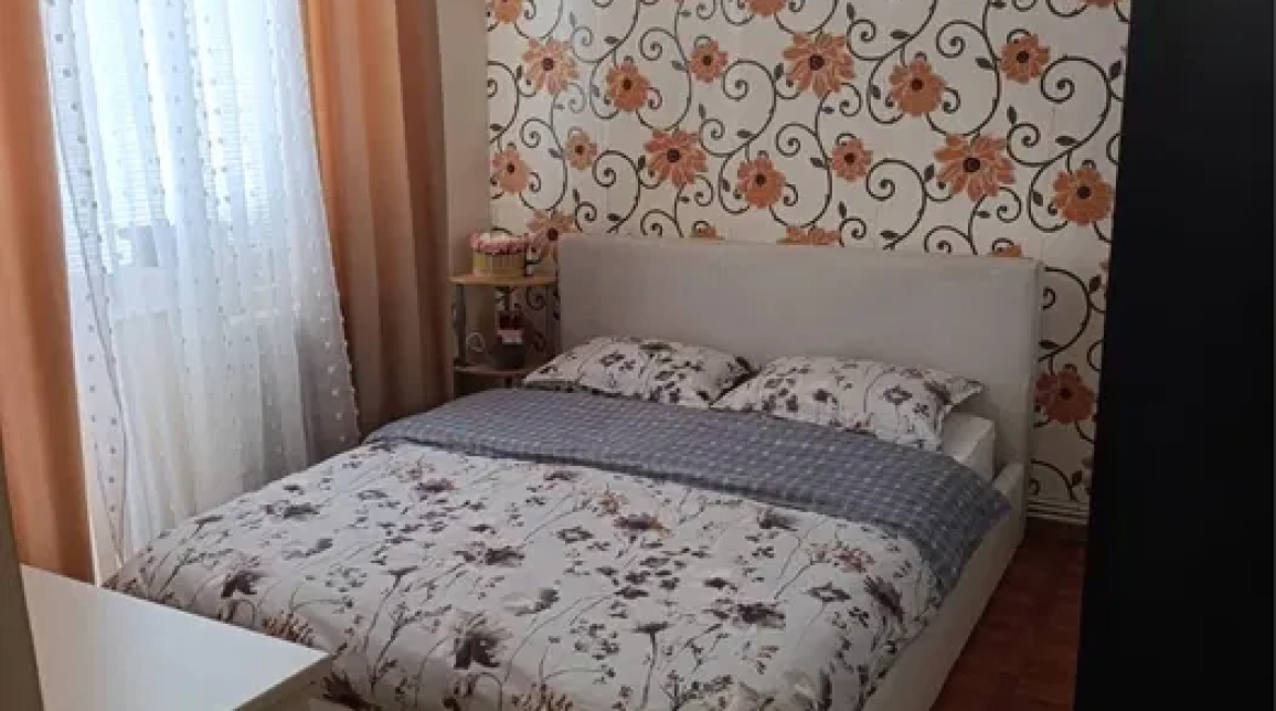 Oferta Apartament de vanzare, 4 camere, decomandat, 80 mp, Calea Romanului,  Nufarului imagine 1
