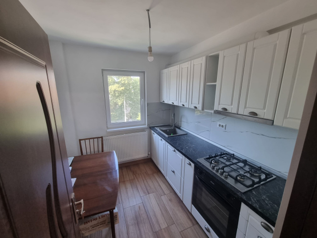 3 camere,  semidecomandat,  58 mp, de vanzare apartament in zona Tatarasi,  (Dispecer-Posta) 162778
